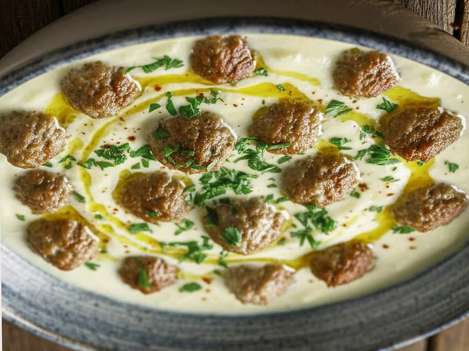 Biftek Vici Me Patate Ne Furre - Receta Tradicionale - recetë tradicionale shqiptare mish & peshk nga Shkodër