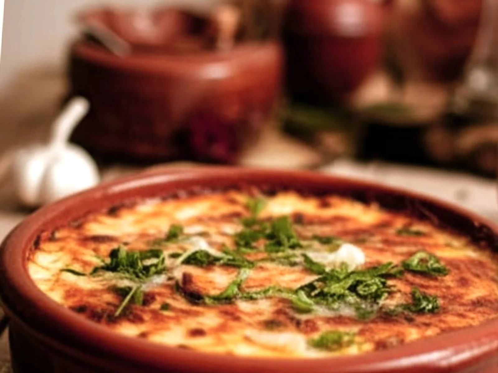 Gatime Tradicionale të Jugut - recetë tradicionale shqiptare tavë nga Shqiperi