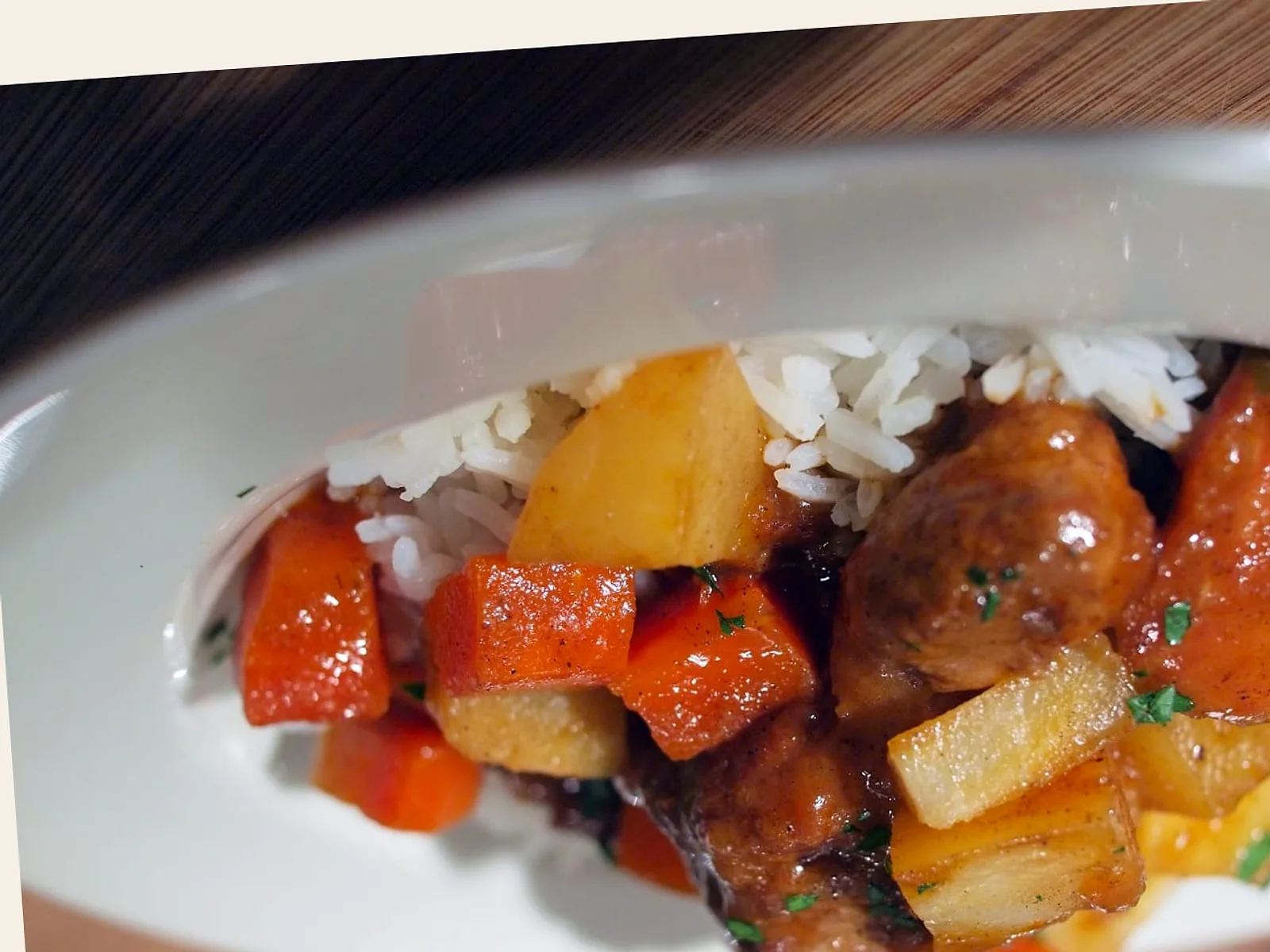 Jahni me Gjel Deti - recetë tradicionale shqiptare mish & peshk