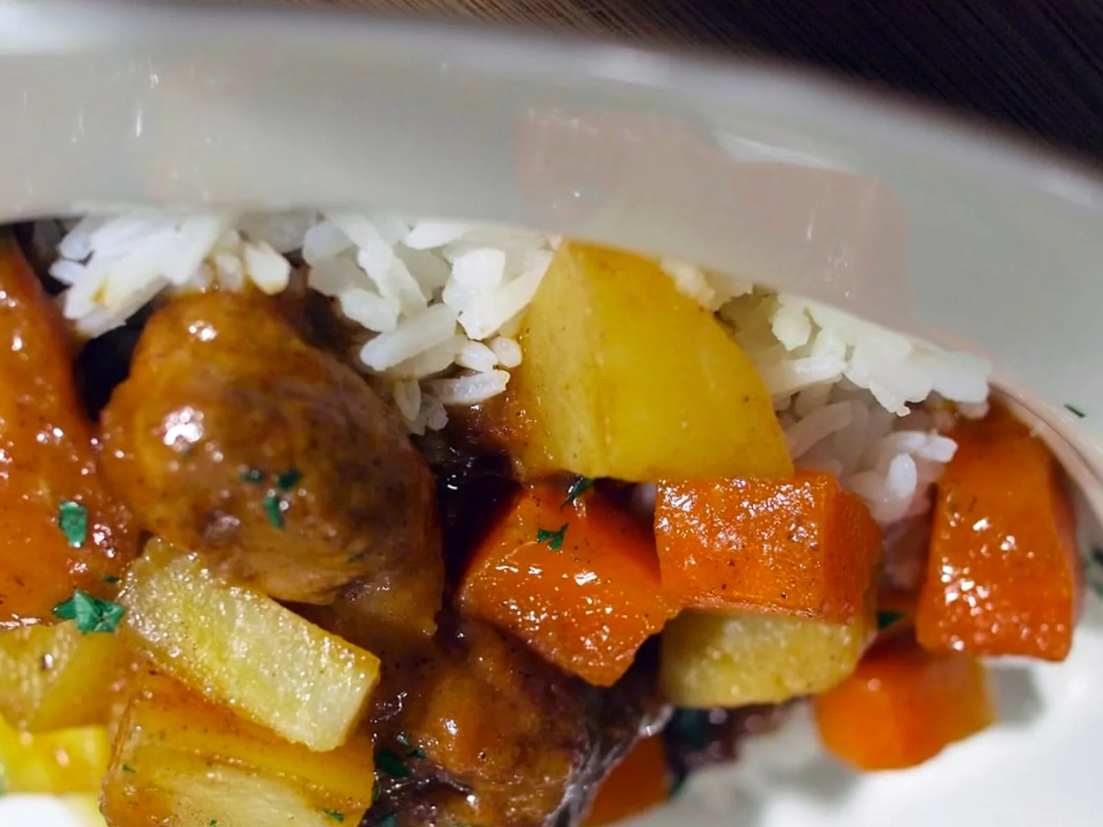 Qofte me Lëng - Gjellë Shtëpie - Recetë tradicionale shqiptare