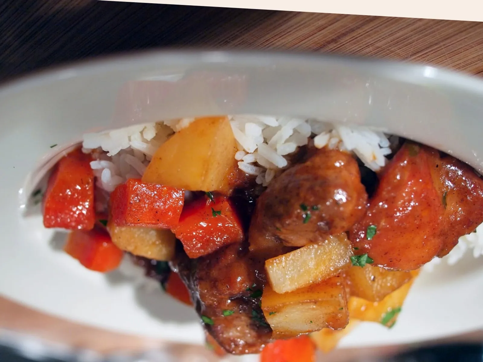 Qofte Shtepie - Receta Tradicionale me Shije Familjare - recetë tradicionale shqiptare mish & peshk nga Shqiperi e Mesme