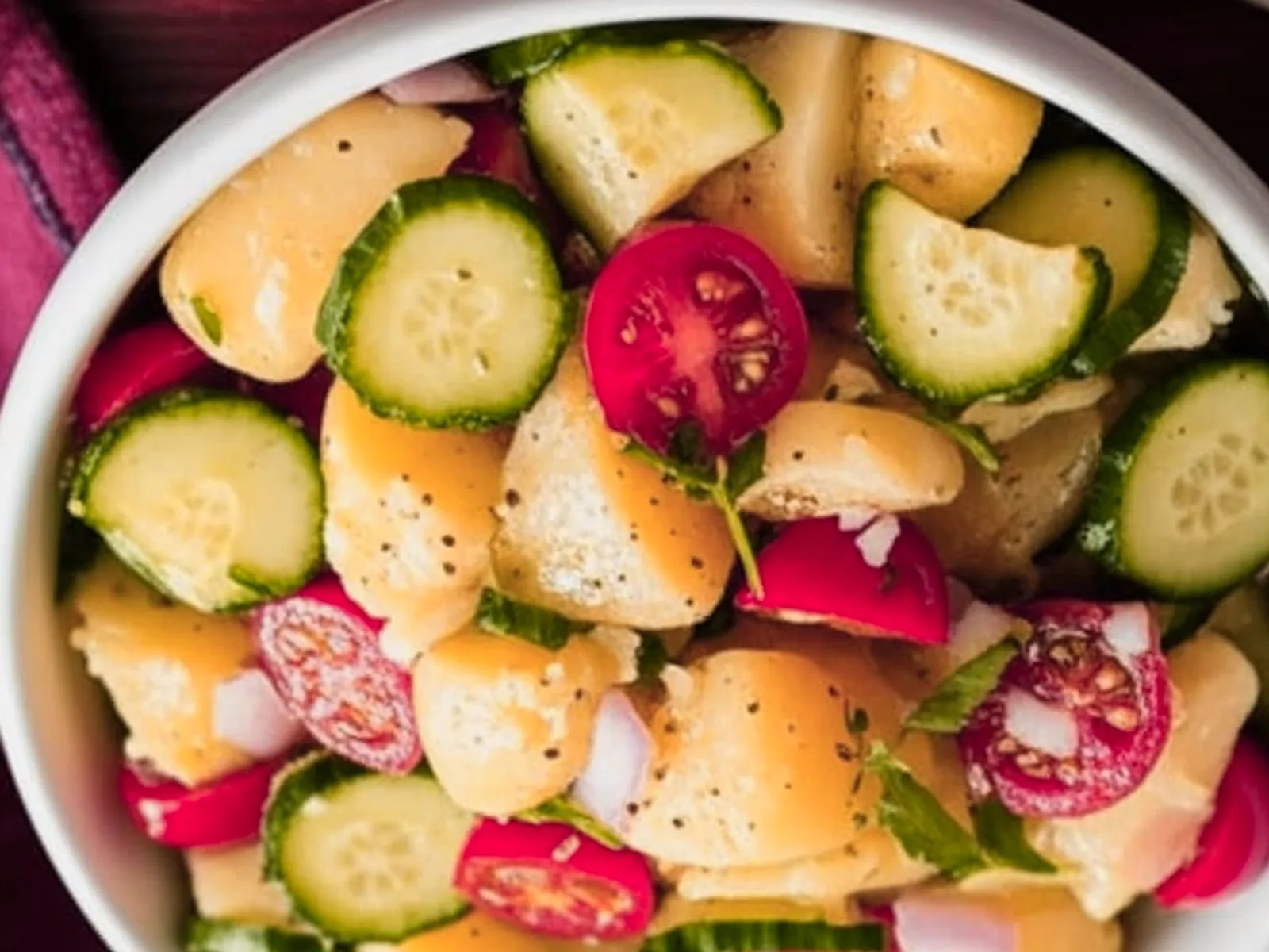 Sallate Greke - Receta Klasike Vere - recetë tradicionale shqiptare sallatë nga Riviera Shqiptare