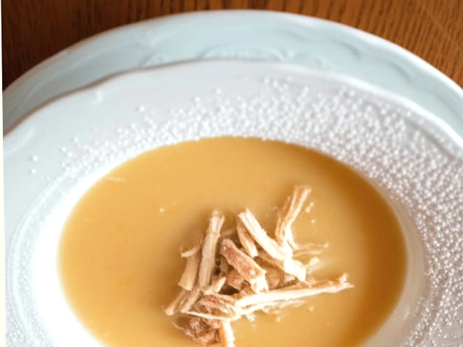 Supë me Qiqra dhe Karrota - recetë tradicionale shqiptare supa nga Shqiperi